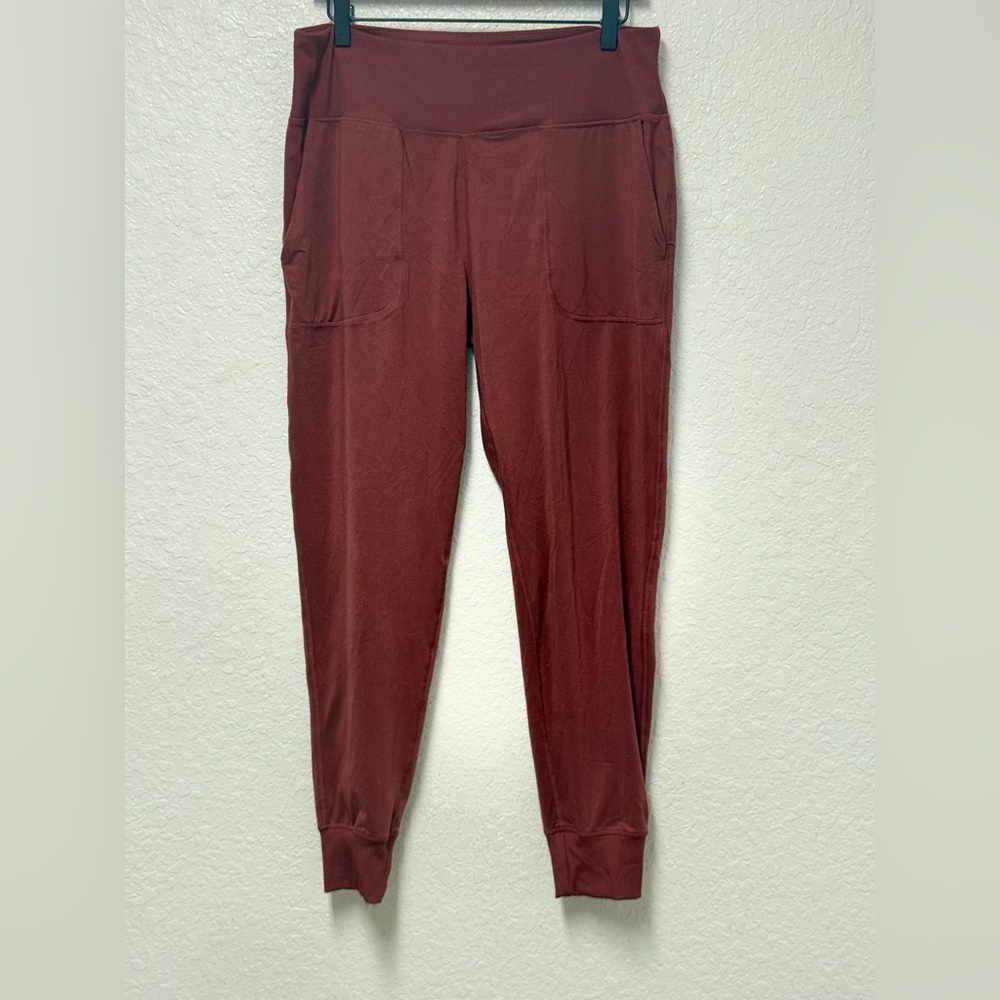 SAGE COLLECTIVE Burgundy Joggers Size Large